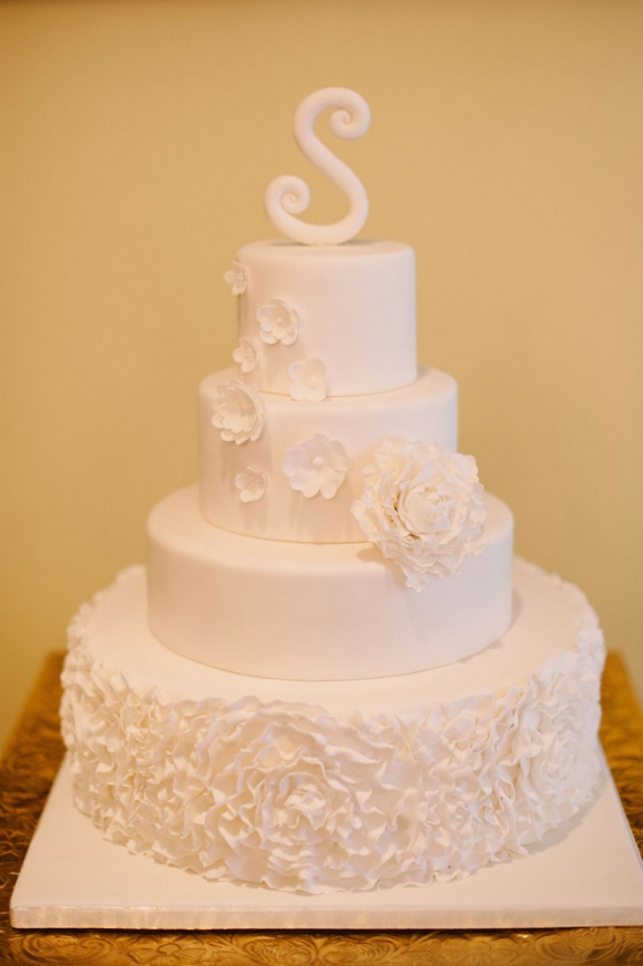 White Fondant Flower Wedding Cake