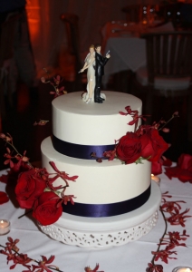Spy Couple Wedding Cake with Red Roses & Ribbon